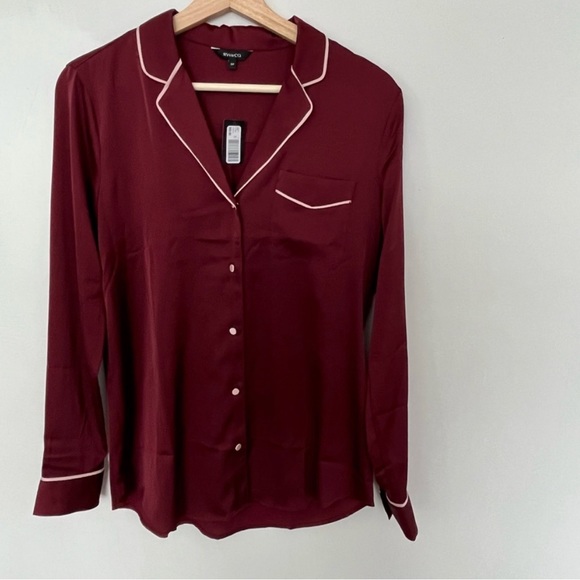 RW&CO new silky pajama style blouse NWT - Picture 2 of 4